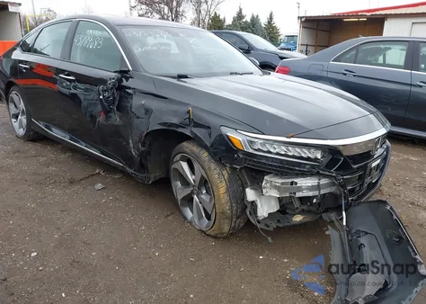 2018 Honda Accord Touring 2.0T z USA, uszkodzony, nr VIN 1HGCV2F97JA007461